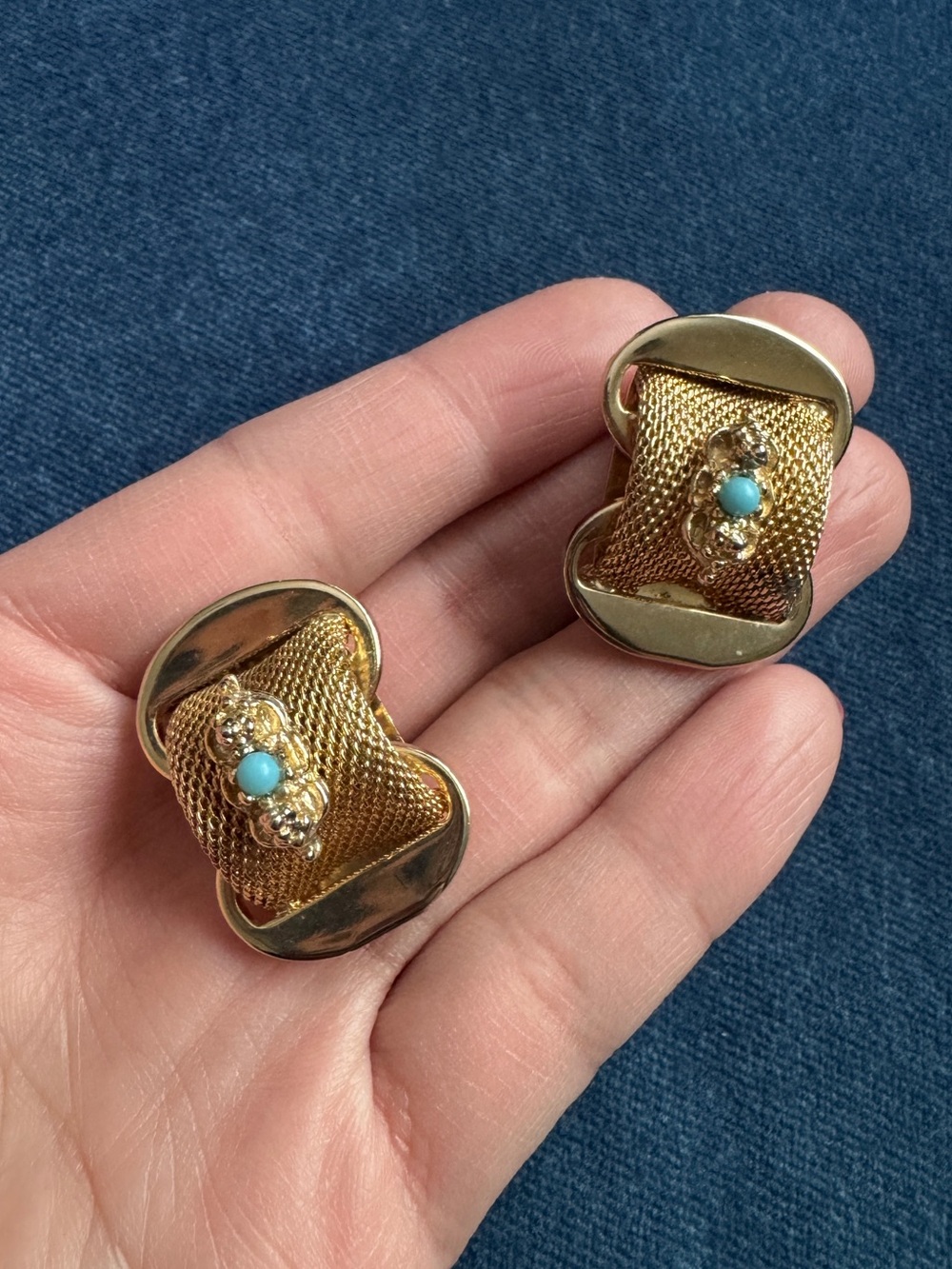 Vintage Pat Pend Clip on Gold tone earrings